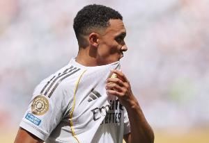 马卡:阿诺德希望复刻贝林厄姆的康复计划,以恢复最佳状态