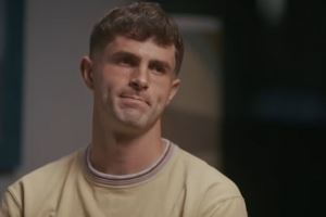 普利西奇:莫德里奇给全队送iphone,以换取不用参加入队仪式